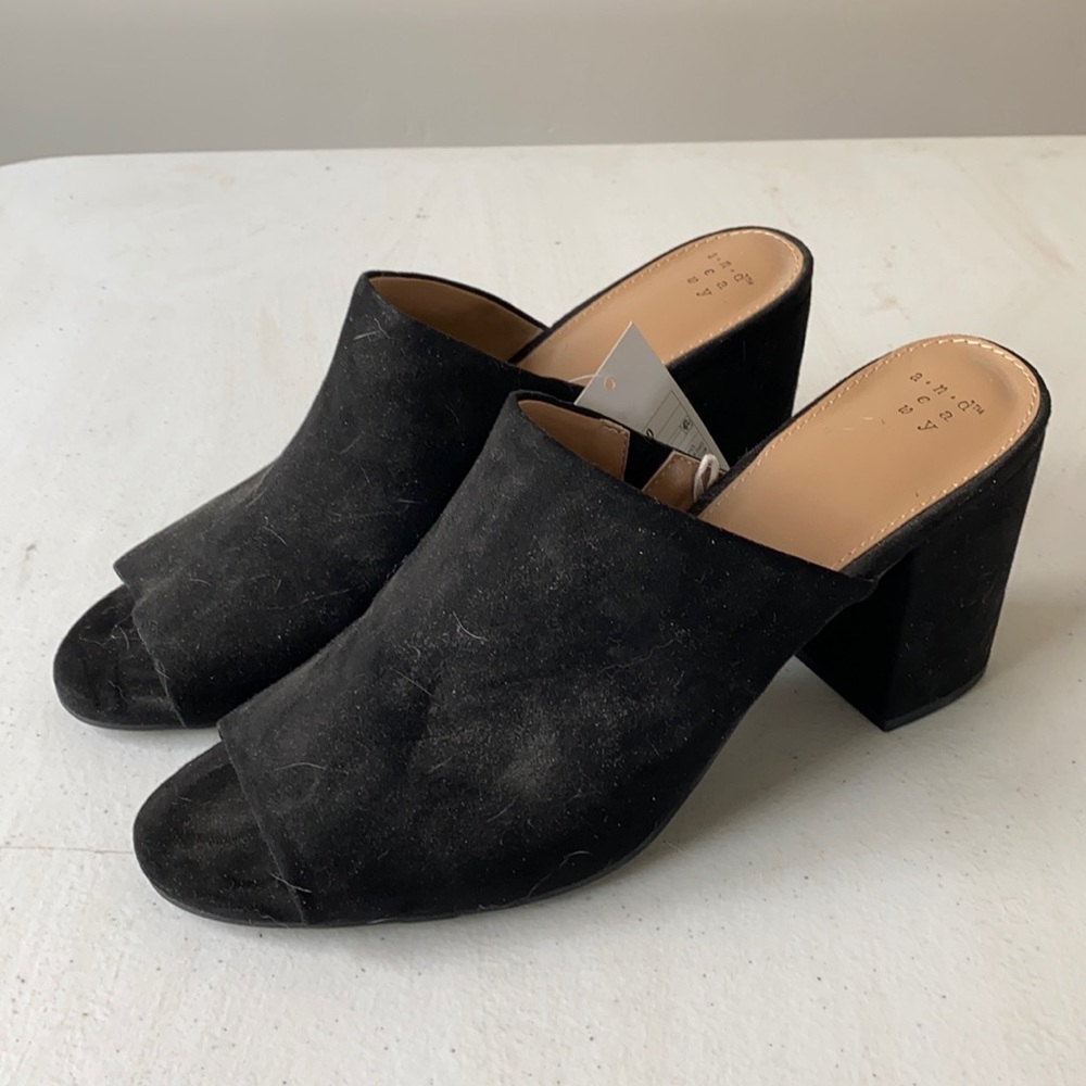 Heeled sandals